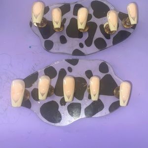 Beautiful handmade press on nails